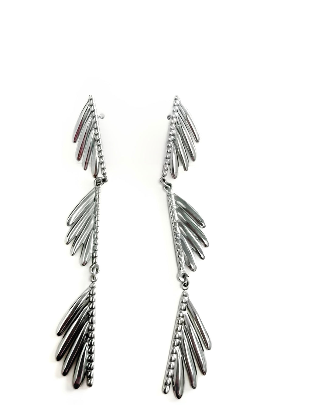 Metallic wing