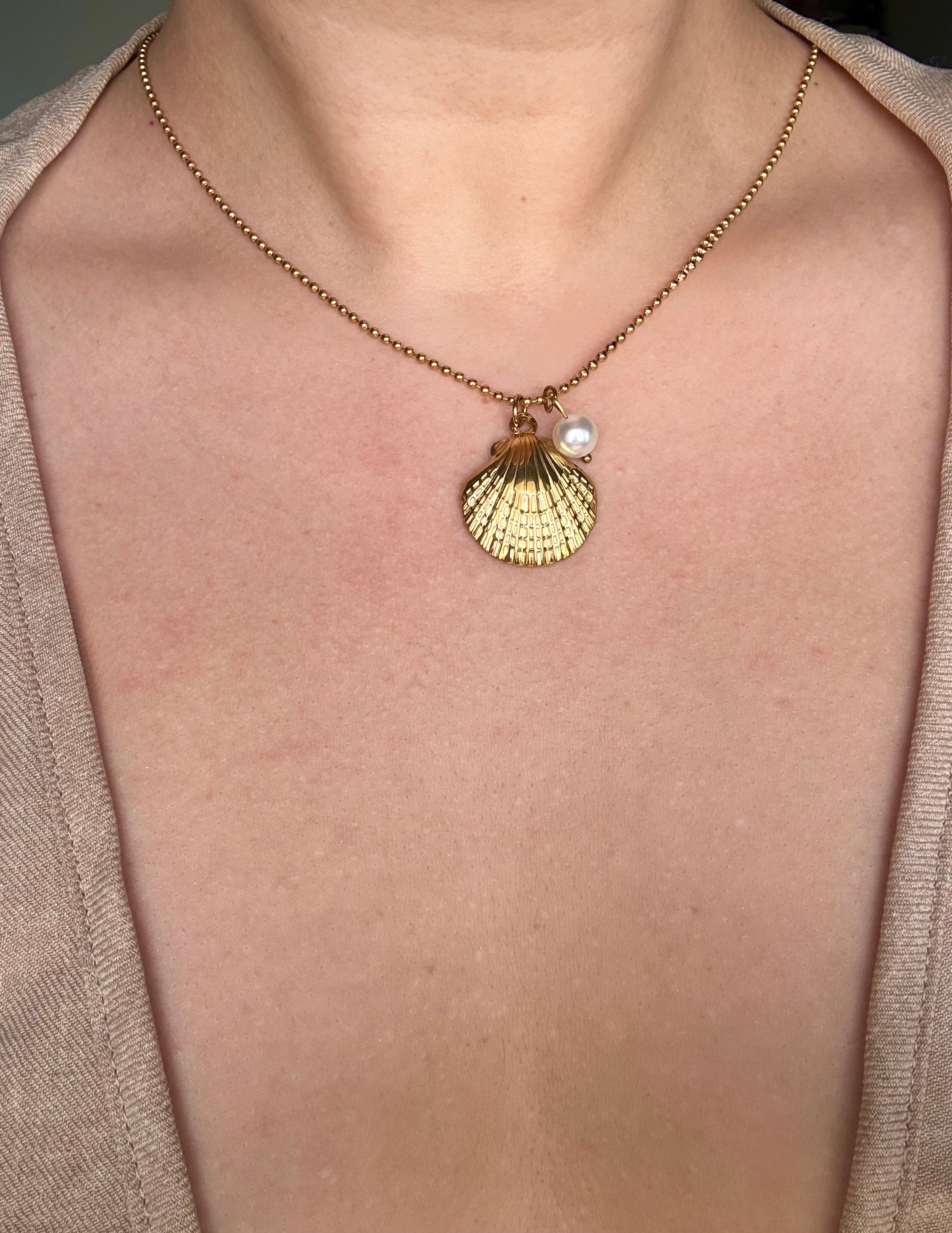 Pearl Shell Necklace