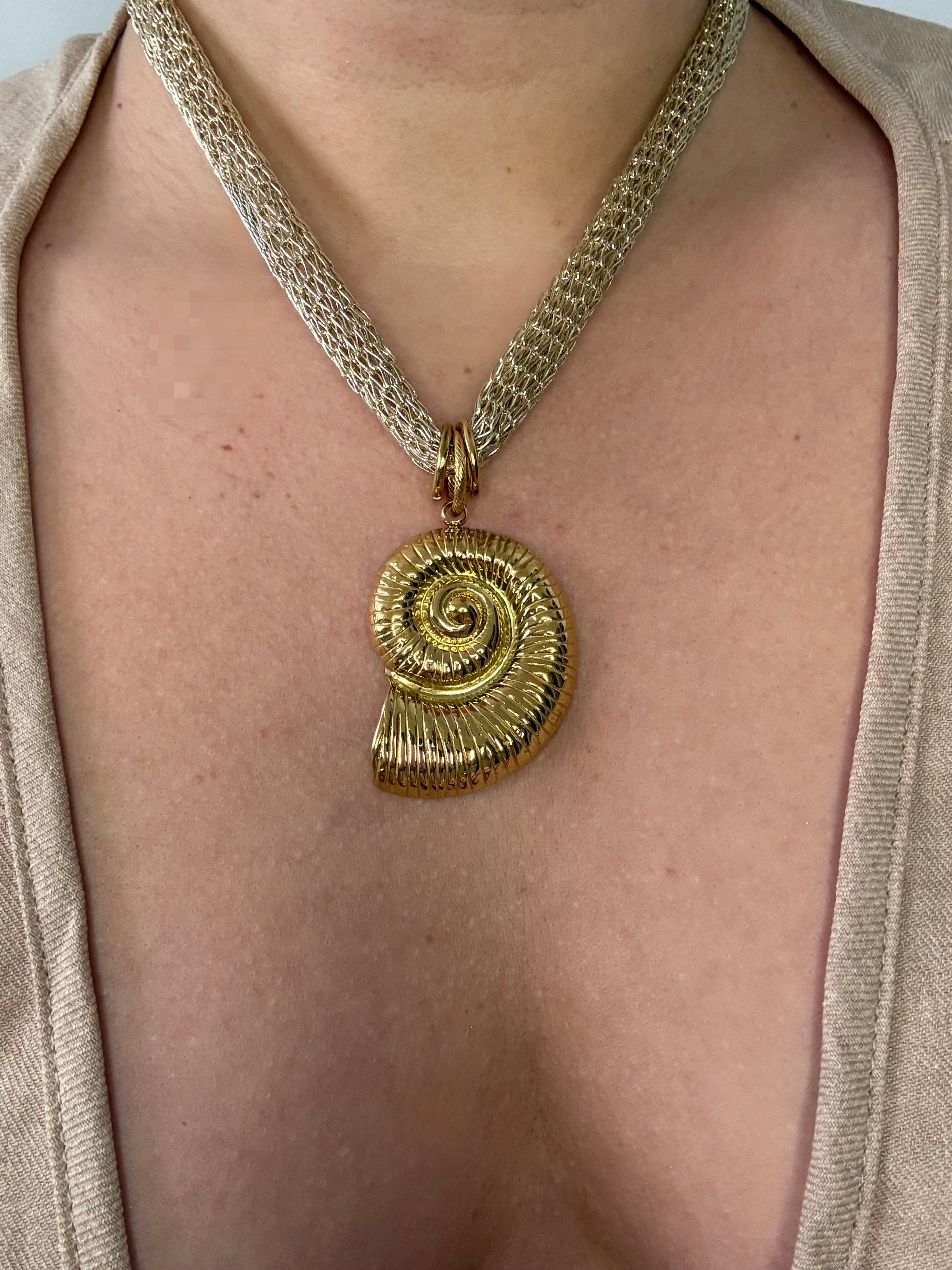 Golden Shell Necklace