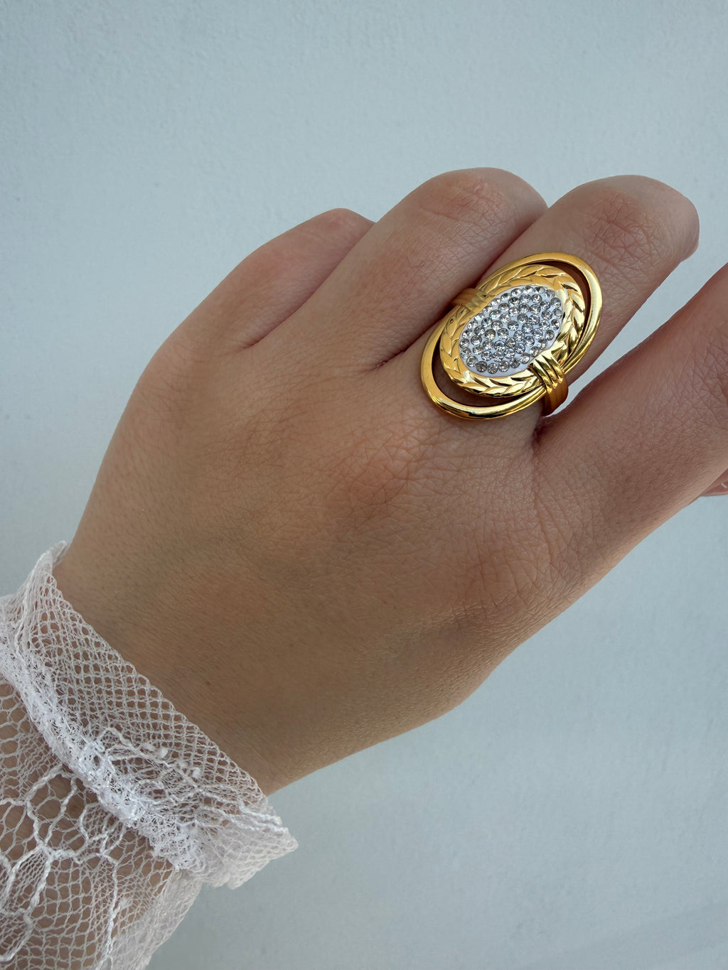 Luna Ring