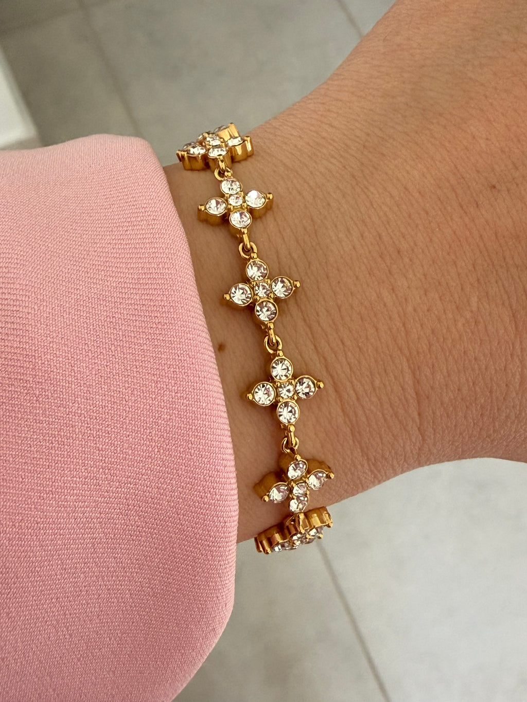 Vellora Gold Bracelet
