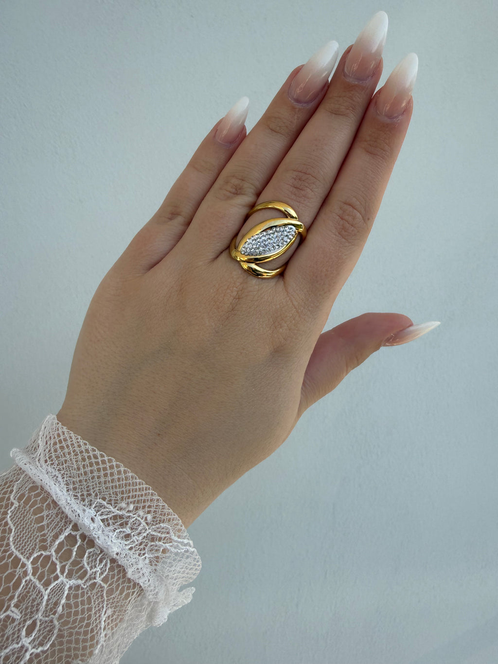 Aura Ring