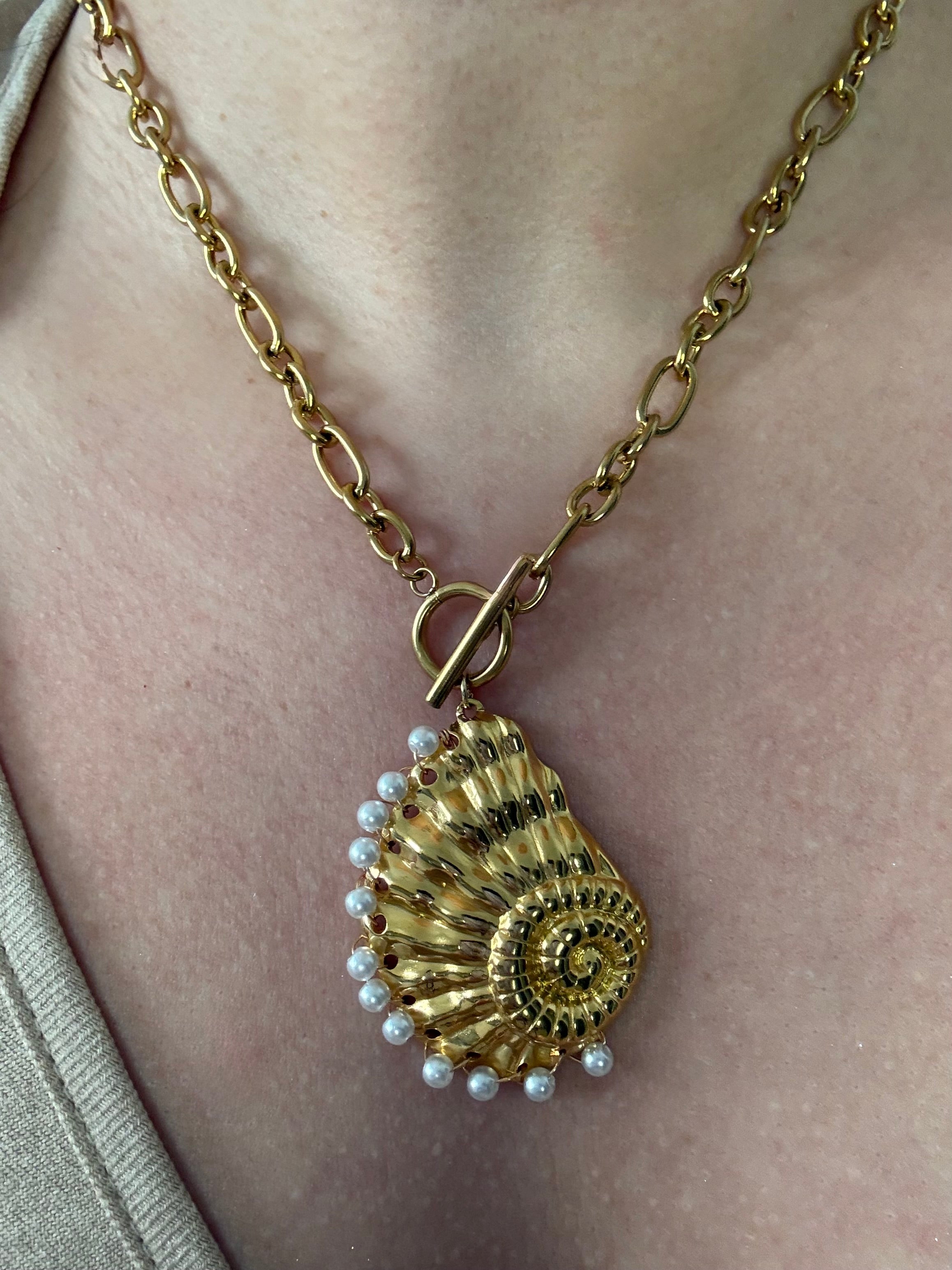 She’ll lumina Necklace