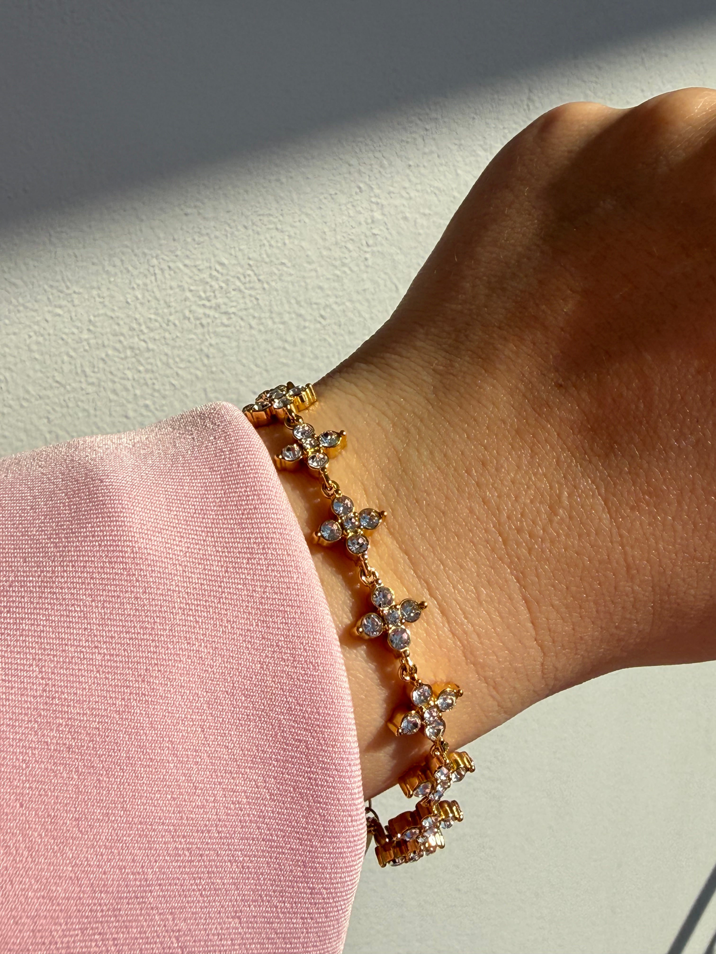 Vellora Gold Bracelet