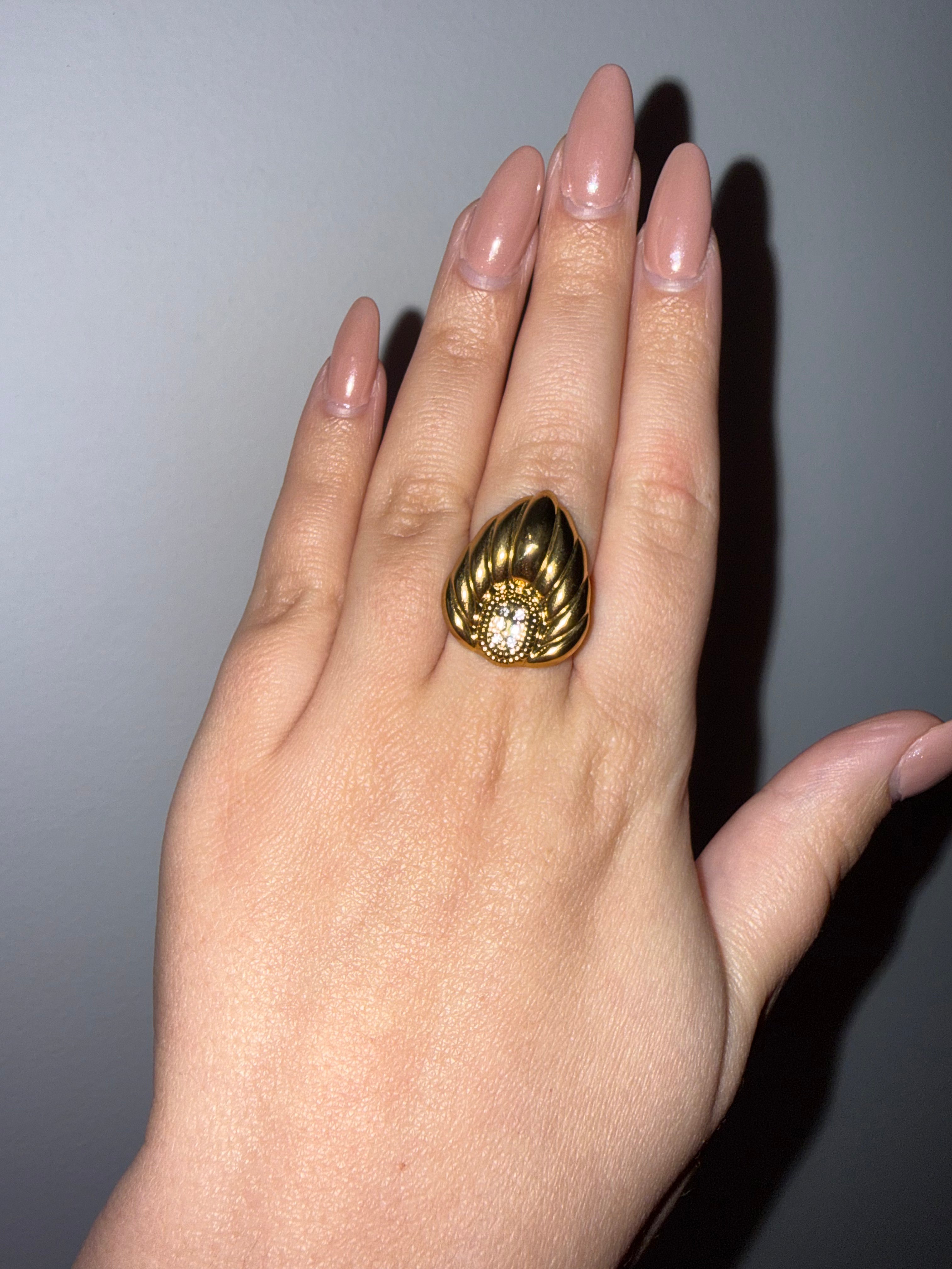 Vintage Crest Ring
